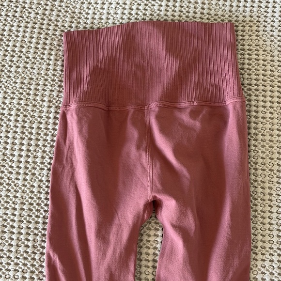 Free People Movement Good Karma HR Legging Dusty Rose - Picture 4 of 6